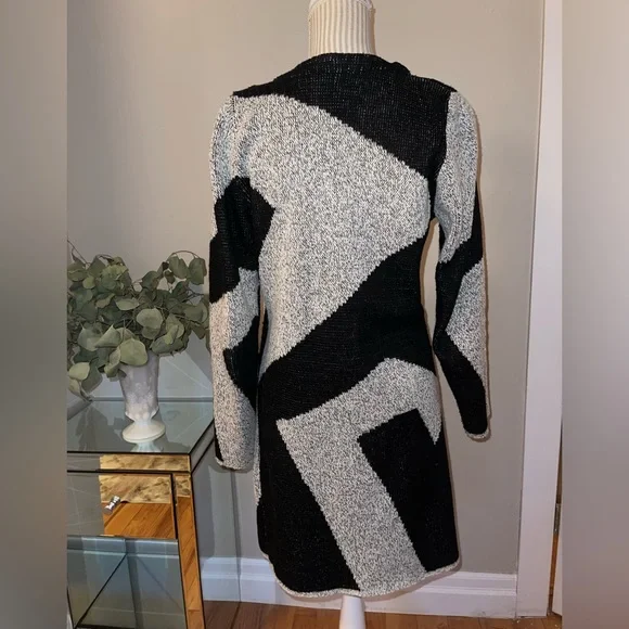 Lily Morgan Cardigan - Picture 2 of 3